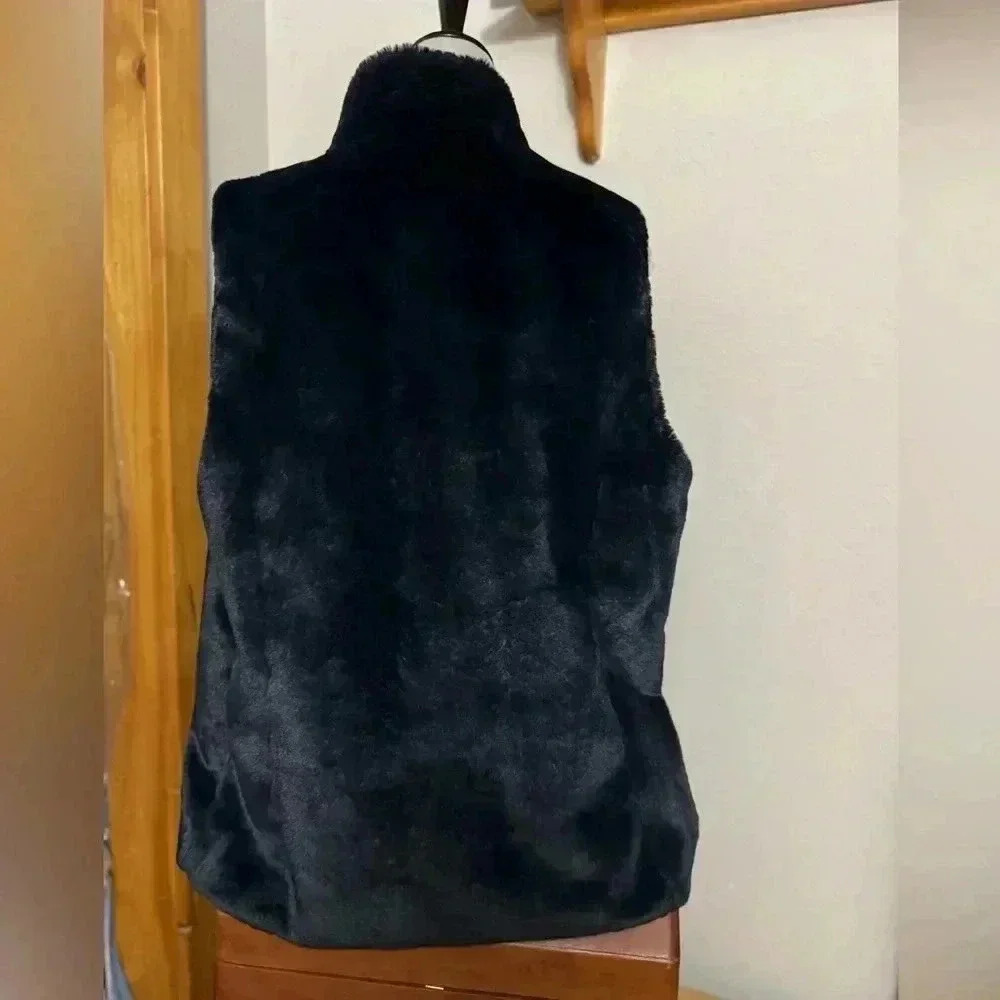 Metric Knits faux fur reversible navy vest. Worn 1x. Smoke free home. - Picture 2 of 6